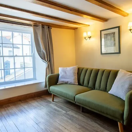 Cosy Close To The Market Square *